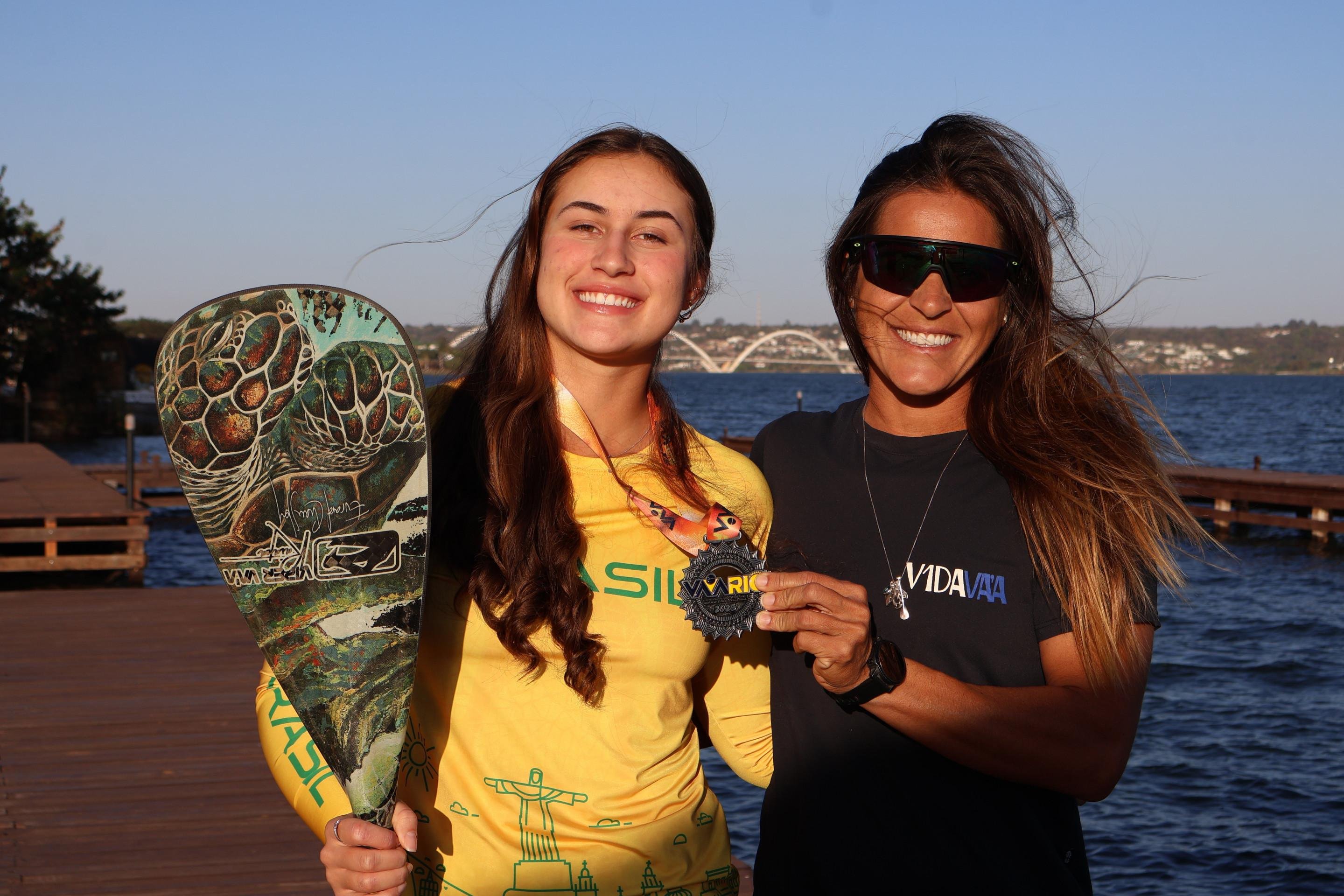  21/08/2025 Bruna Gaston CB/DA Press. Mariana Daufenbach de Moura e treinadora Vanessa Veloso Soares. vice-campeã  por equipe no Campeonato Mundial de Vaa 2025       