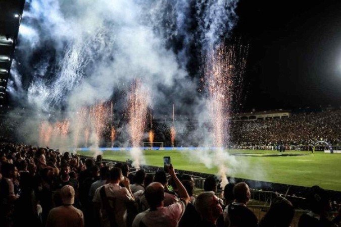 Vasco anuncia ingressos esgotados para jogo contra o Botafogo -  (crédito: Foto: Matheus Lima/Vasco)