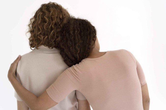 "Relações seguras nos fazem sentir protegidos de perigos e ameaças", afirma profissional -  (crédito: Freepik)