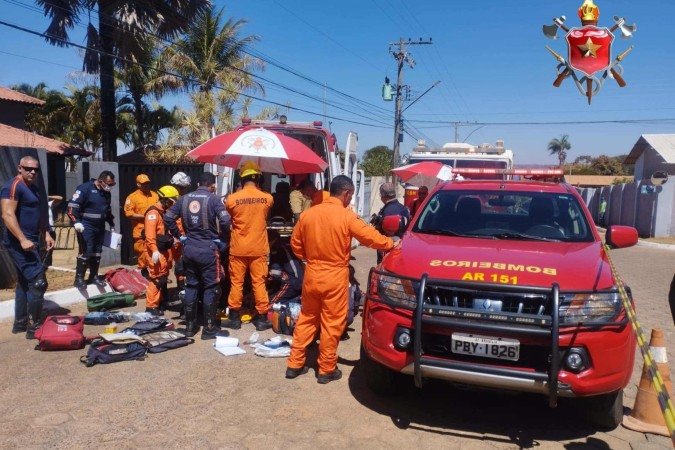 Criança de 1 ano sofre parada cardiorrespiratória após se afogar em piscina de condomínio no DF -  (crédito: CBMDF/Divulgação)