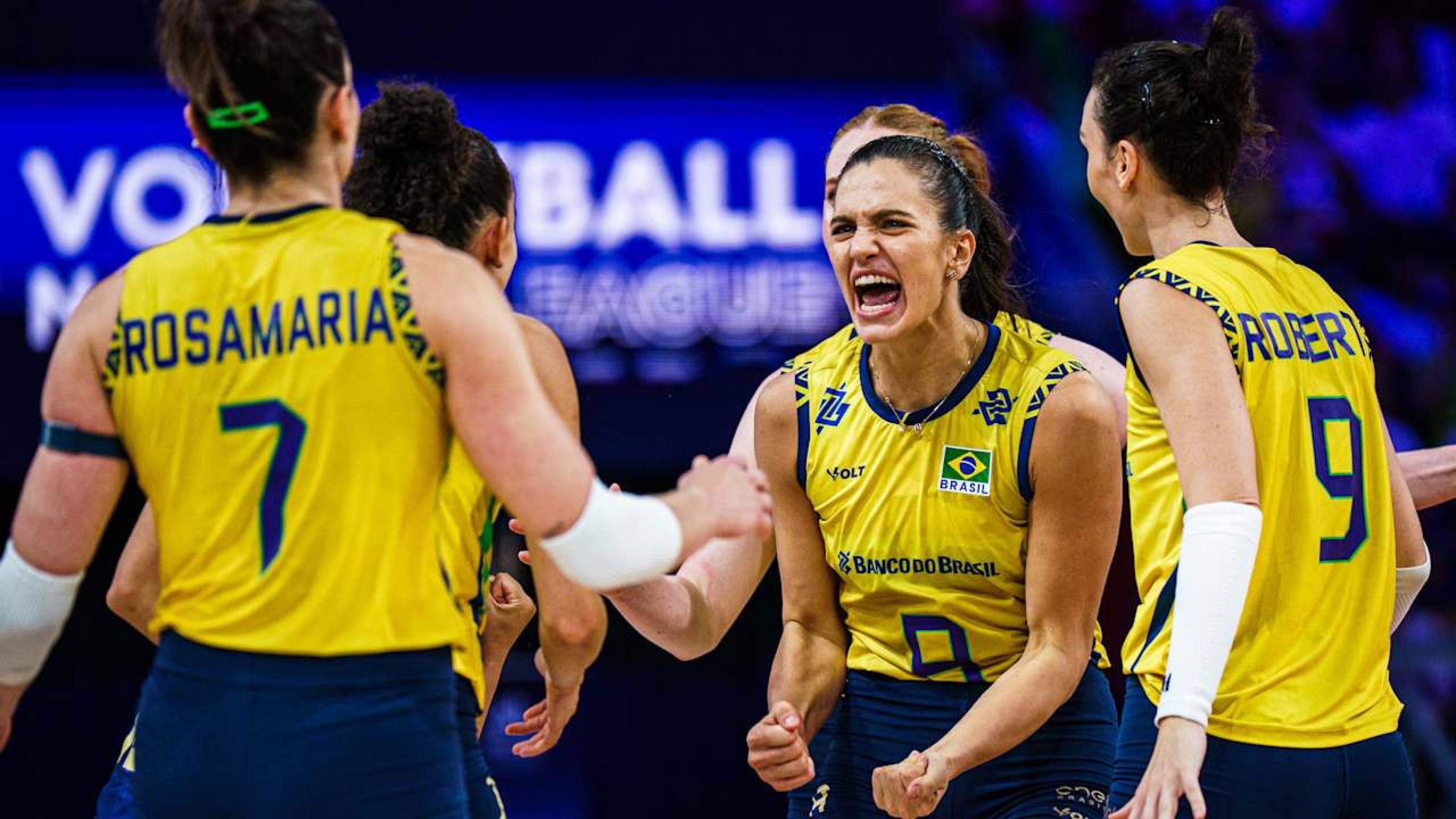 Seleção feminina estreia com vitória no Mundial de vôlei