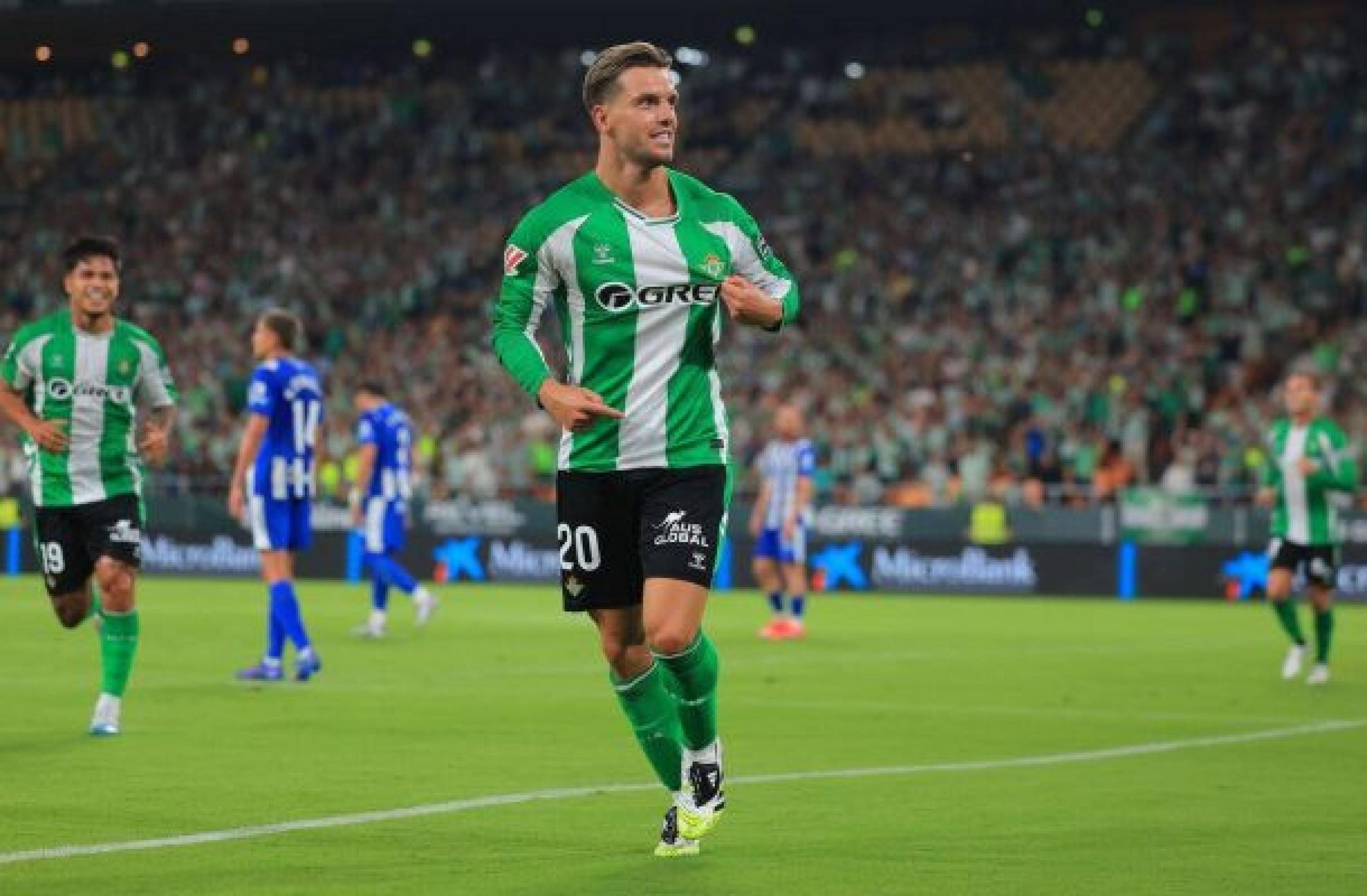 Betis vence o Alavés e assume ponta do Espanhol