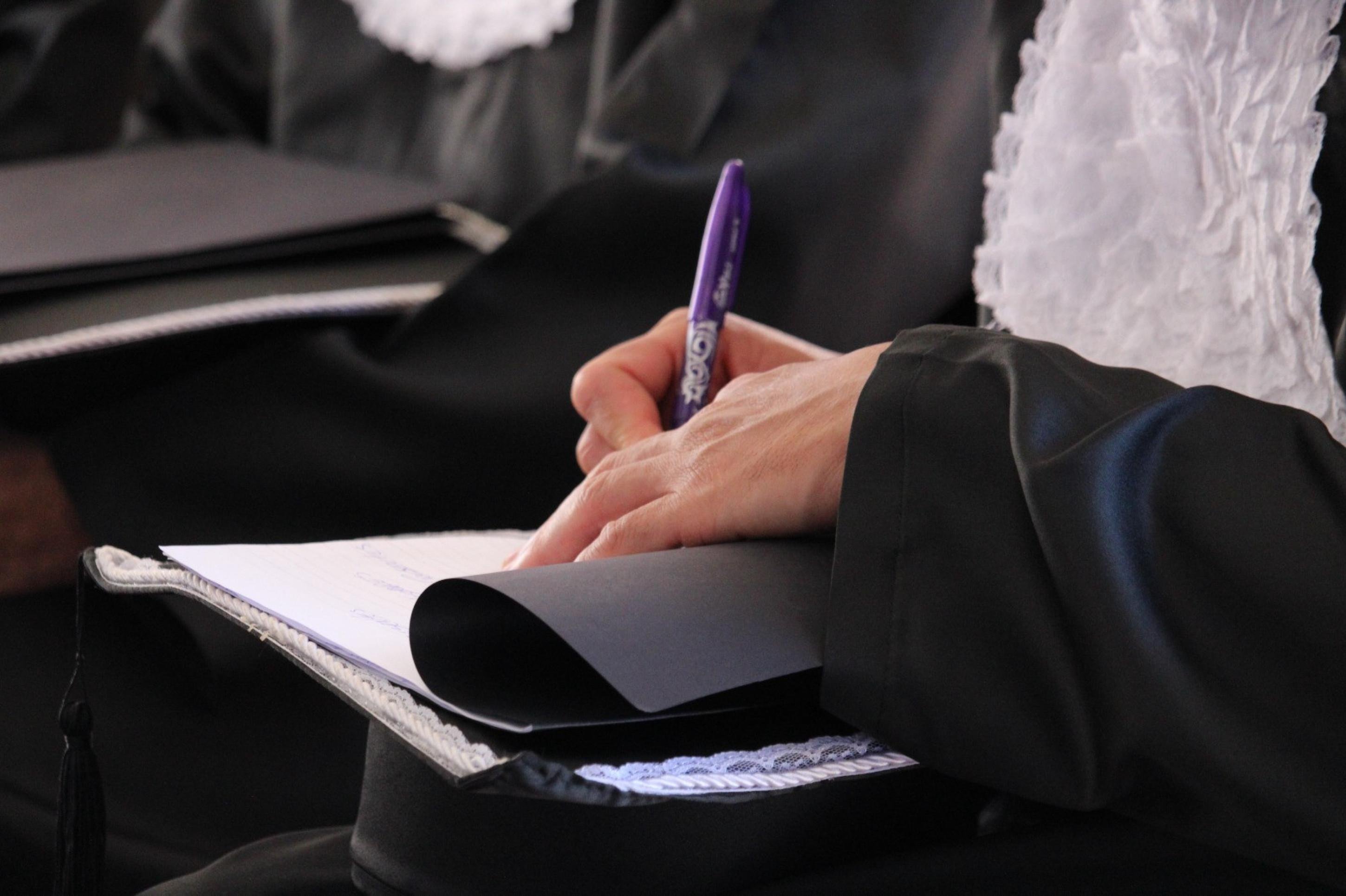 Detentos de unidades prisionais do DF celebram conclusão do ensino médio