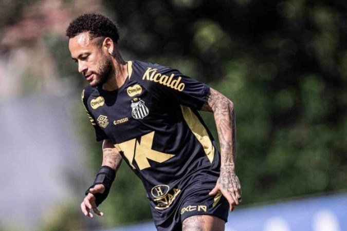 Neymar sentiu dores na coxa em treino do Santos - (crédito: - Foto: Raul Baretta/ Santos FC) Neymar sentiu dores na coxa em treino do Santos - (crédito: - Foto: Raul Baretta/ Santos FC)