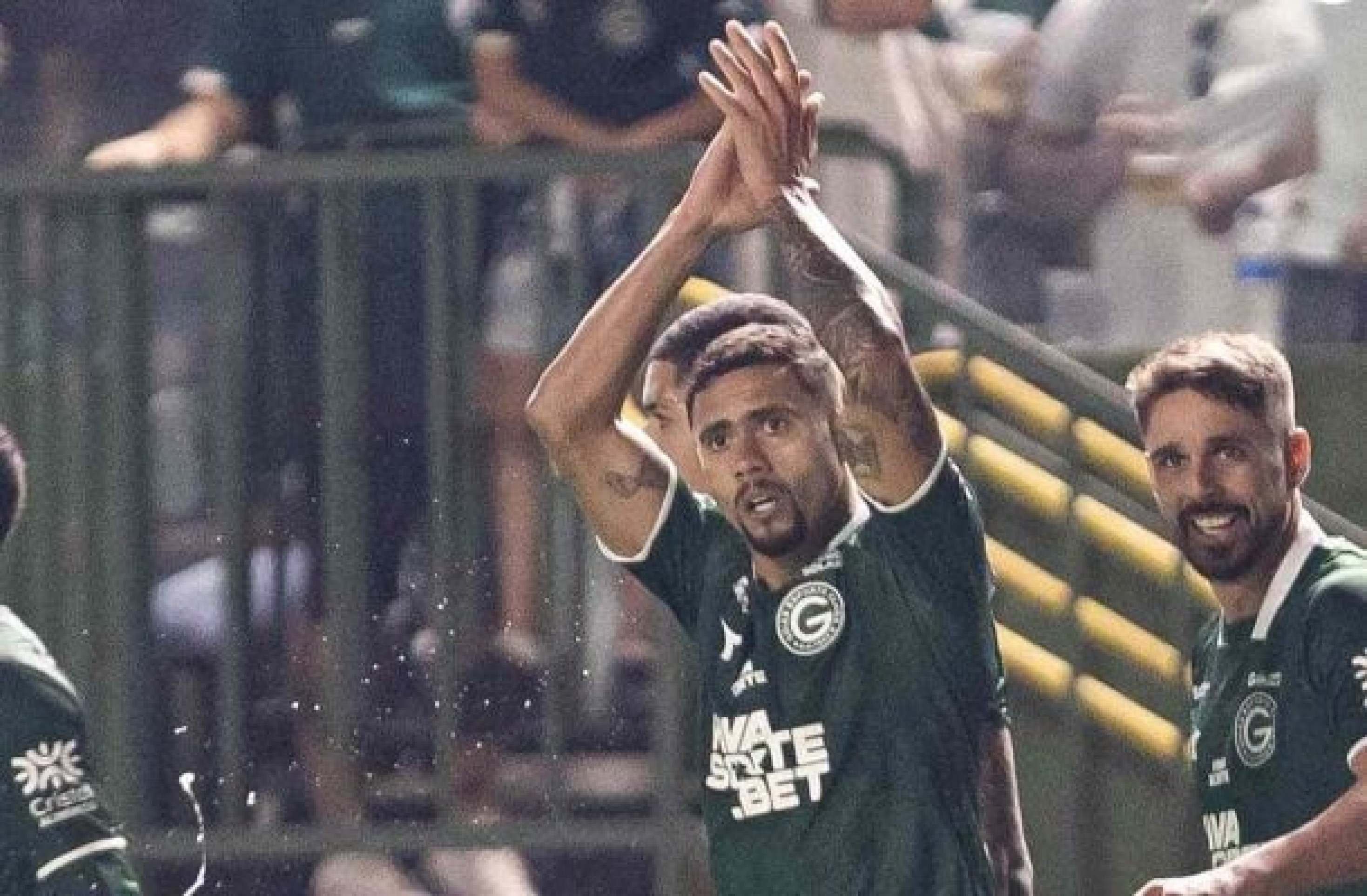 Goiás supera América-MG graças à gol contra e retoma liderança da Série B