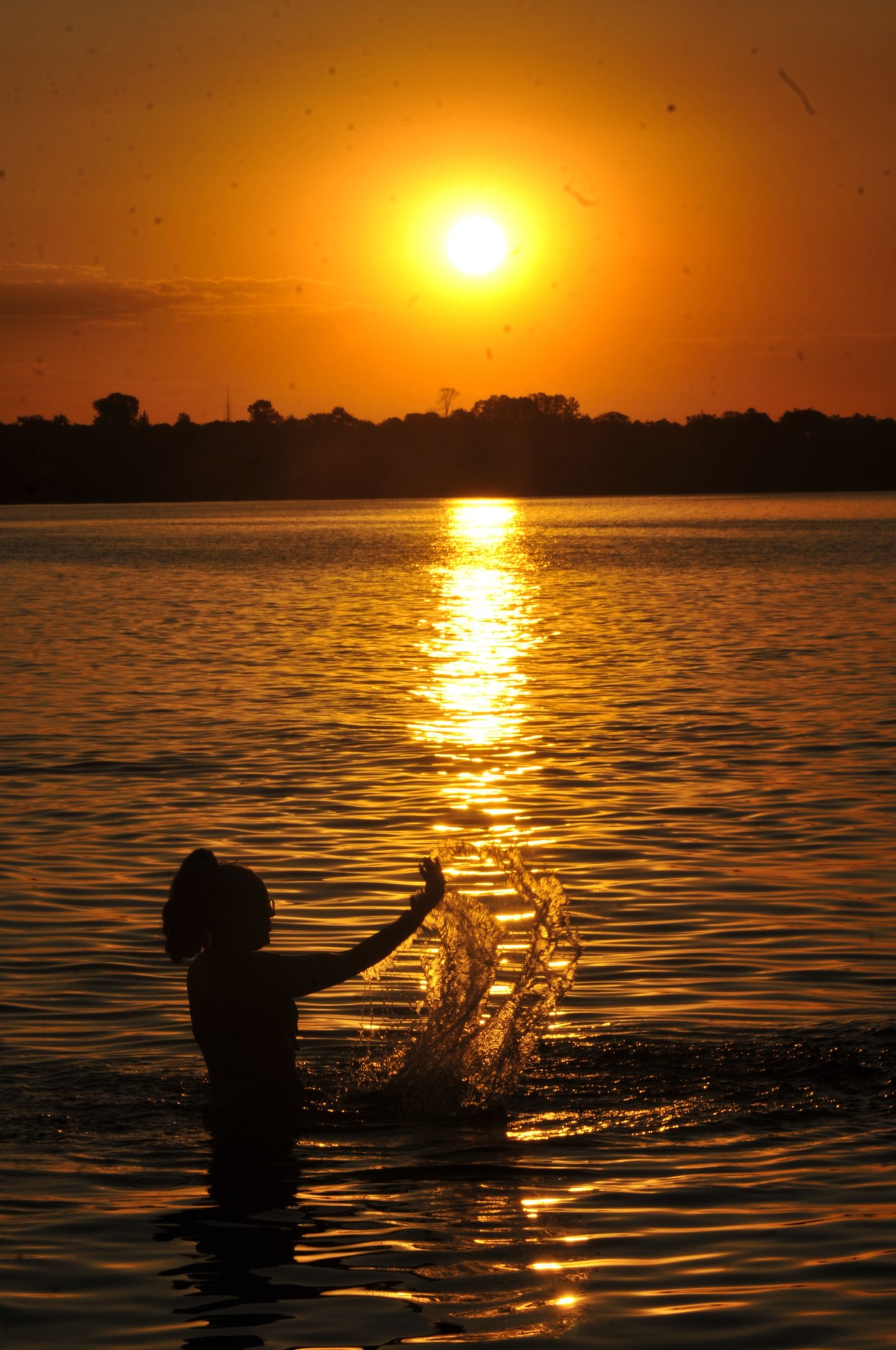 Com alerta vermelho, DF enfrenta calor e seca com umidade abaixo de 10%