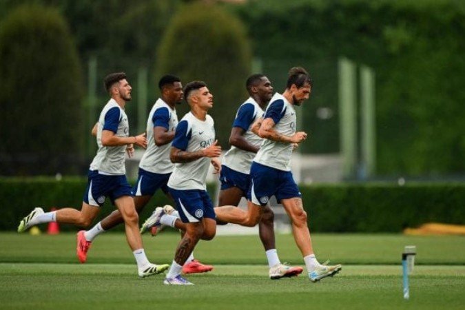 Jogadores da Inter de Milão durante treinamento da equipe - (crédito: Foto: Divulgação) Jogadores da Inter de Milão durante treinamento da equipe - (crédito: Foto: Divulgação)