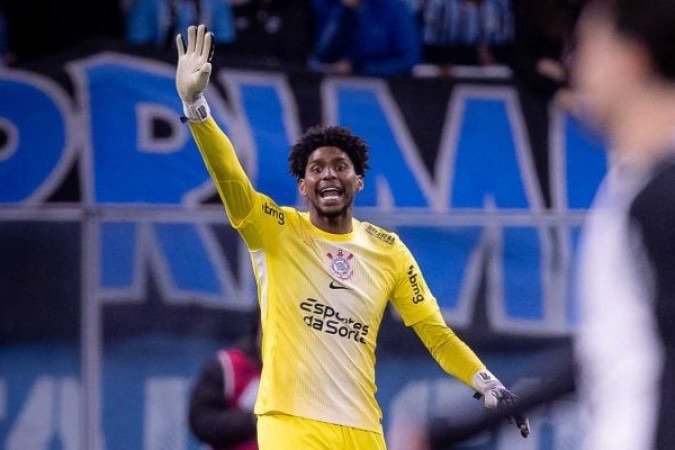 HUGO SOUZA - Não foi tão acionado, mas foi seguro na meta. Fez milagre ainda no 1° tempo, mas não conseguiu evitar o gol de pênalti de Vegetti. NOTA 7.5 - Foto: Rodrigo Coca/Agência Corinthians