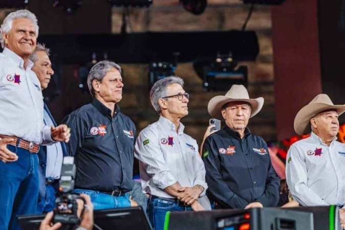  A 70ª Festa do Peão de Barretos recebeu a visita dos governadores Tarcísio de Freitas (São Paulo), Ronaldo Caiado (Goiás) e Romeu Zema (Minas Gerais).  -  (crédito:  Alisson Demetrio/ Divulgação)