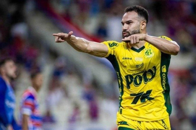 Edson Carioca comemora gol no Castelão - (crédito: Foto: Iago Ferreira / Mirassol) Edson Carioca comemora gol no Castelão - (crédito: Foto: Iago Ferreira / Mirassol)