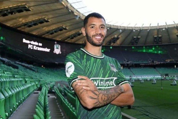 Vítor Tormena foi a terceira opção de zagueiro destro que o Vasco tentou contratar na janela do meio da temporada - (crédito: Foto: Divulgação / Krasnodar) Vítor Tormena foi a terceira opção de zagueiro destro que o Vasco tentou contratar na janela do meio da temporada - (crédito: Foto: Divulgação / Krasnodar)