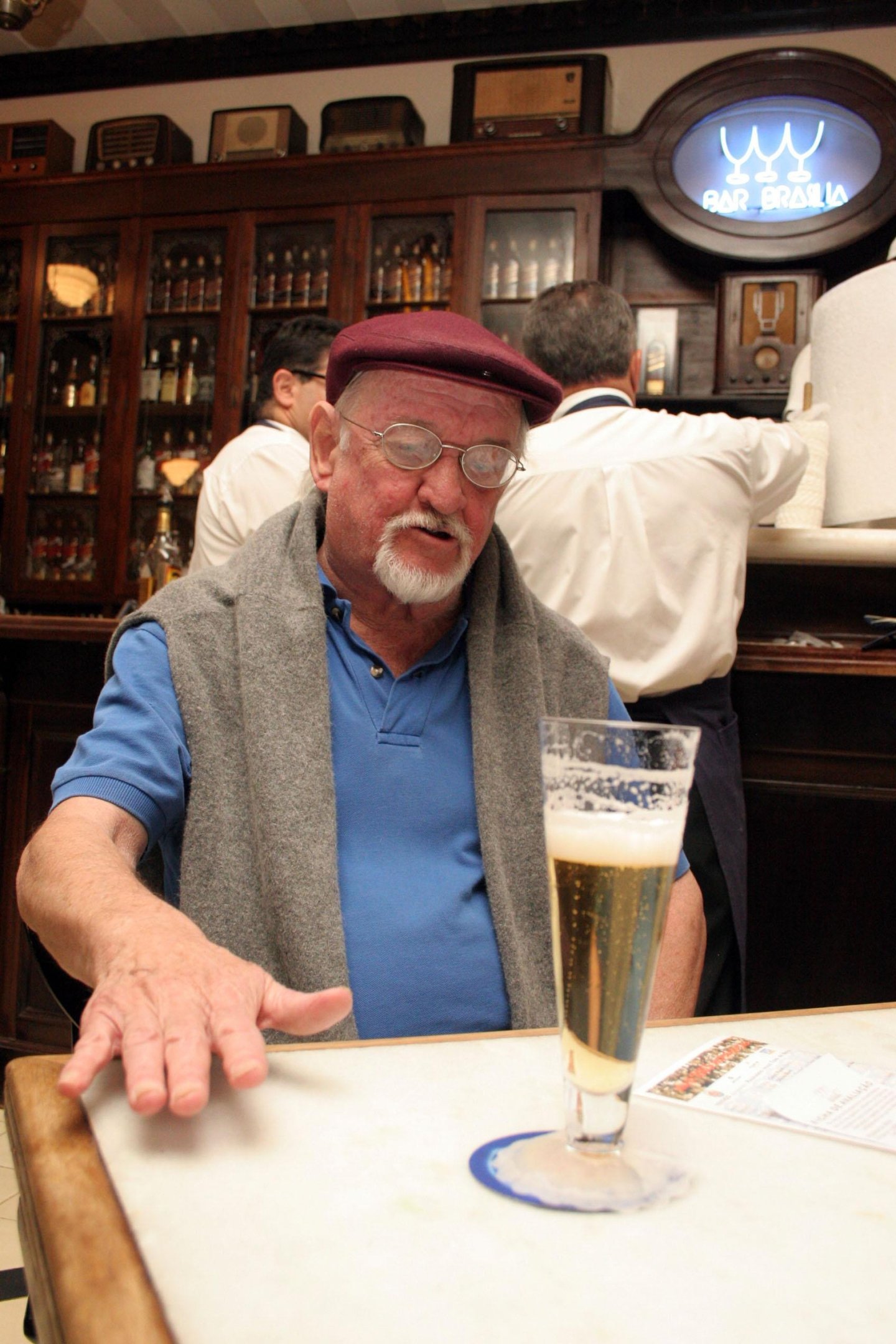 Visita do cartunista Jaguar a Brasília em 2005