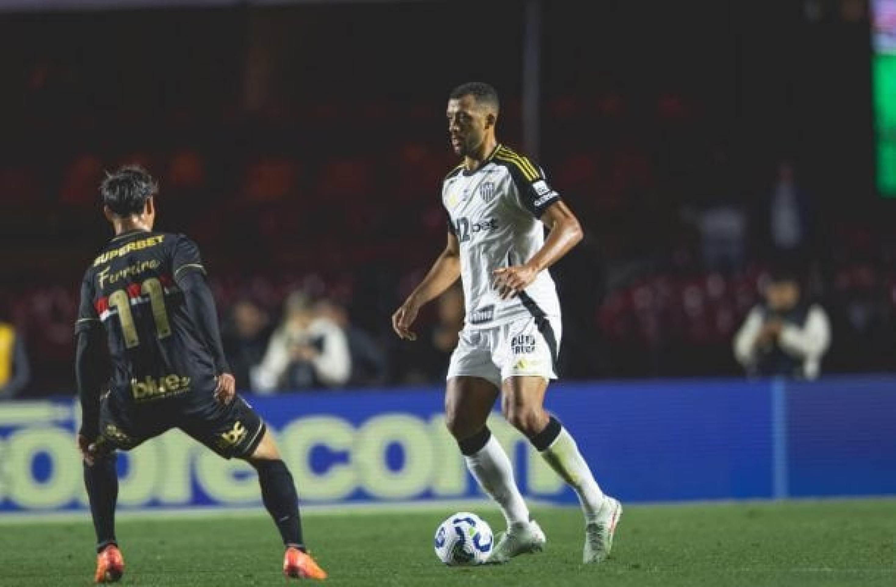 Vitor Hugo minimiza derrota no Morumbis e já projeta Atlético x Cruzeiro na Copa do Brasil