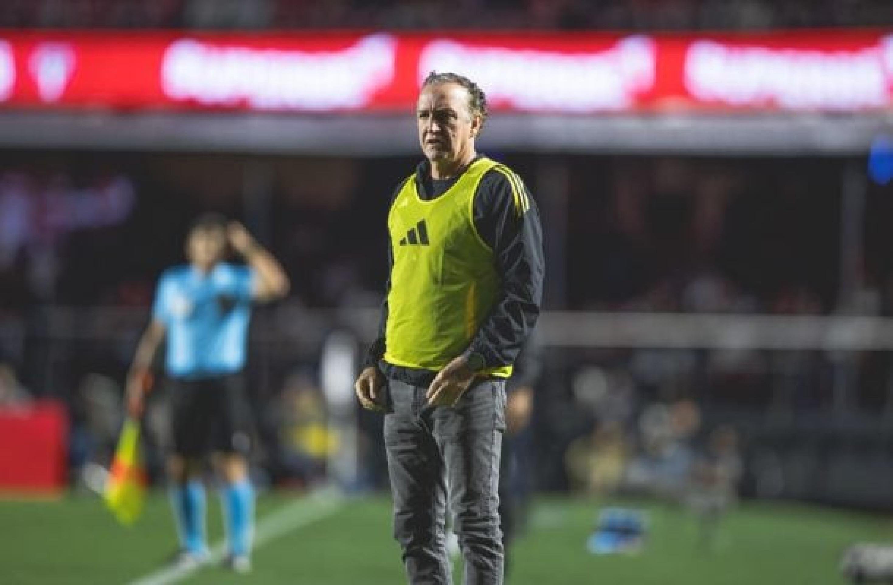 Cuca afirma que faria tudo de novo após derrota do Atlético fora de casa