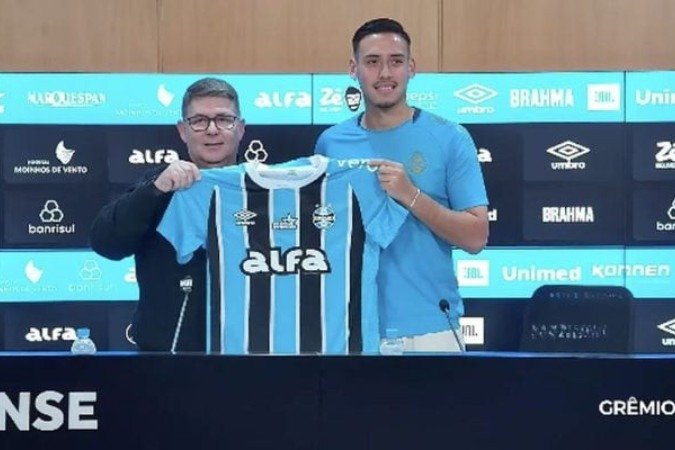 Erick Noriega se notabiliza em sua chegada ao Grêmio pela polivalência em atuar tanto na zaga como no meio de campo - (crédito: Foto: Reprodução / Gremio TV) Erick Noriega se notabiliza em sua chegada ao Grêmio pela polivalência em atuar tanto na zaga como no meio de campo - (crédito: Foto: Reprodução / Gremio TV)