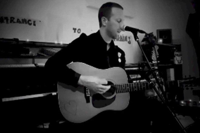 Chris Martin revela como a fé influenciou sua relação com a música - (crédito: TMJBrazil) Chris Martin revela como a fé influenciou sua relação com a música - (crédito: TMJBrazil)