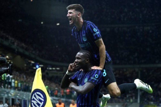 Marcus Thuram comemora um dos gols marcados na vitória sobre o Torino -  (crédito: Foto: Marco Luzzani/Getty Images)