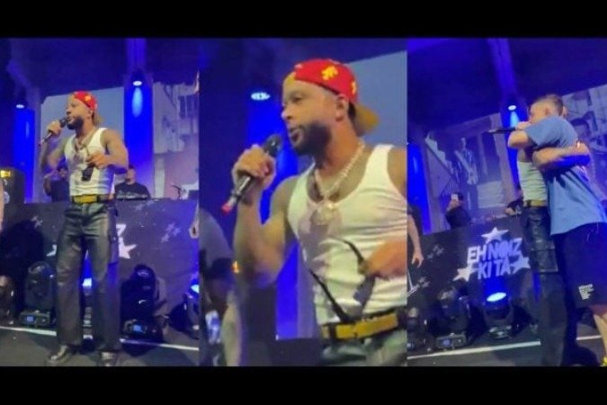 Memphis Depay enaltece Corinthians em show com MC Hariel, em Guarulhos - (crédito: Foto: Reprodução) Memphis Depay enaltece Corinthians em show com MC Hariel, em Guarulhos - (crédito: Foto: Reprodução)