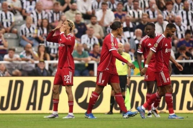 Ekitiké comemora o gol marcado na vitória sobre o Newcastle no St. James' Park -  (crédito: Foto: George Wood/Getty Images)