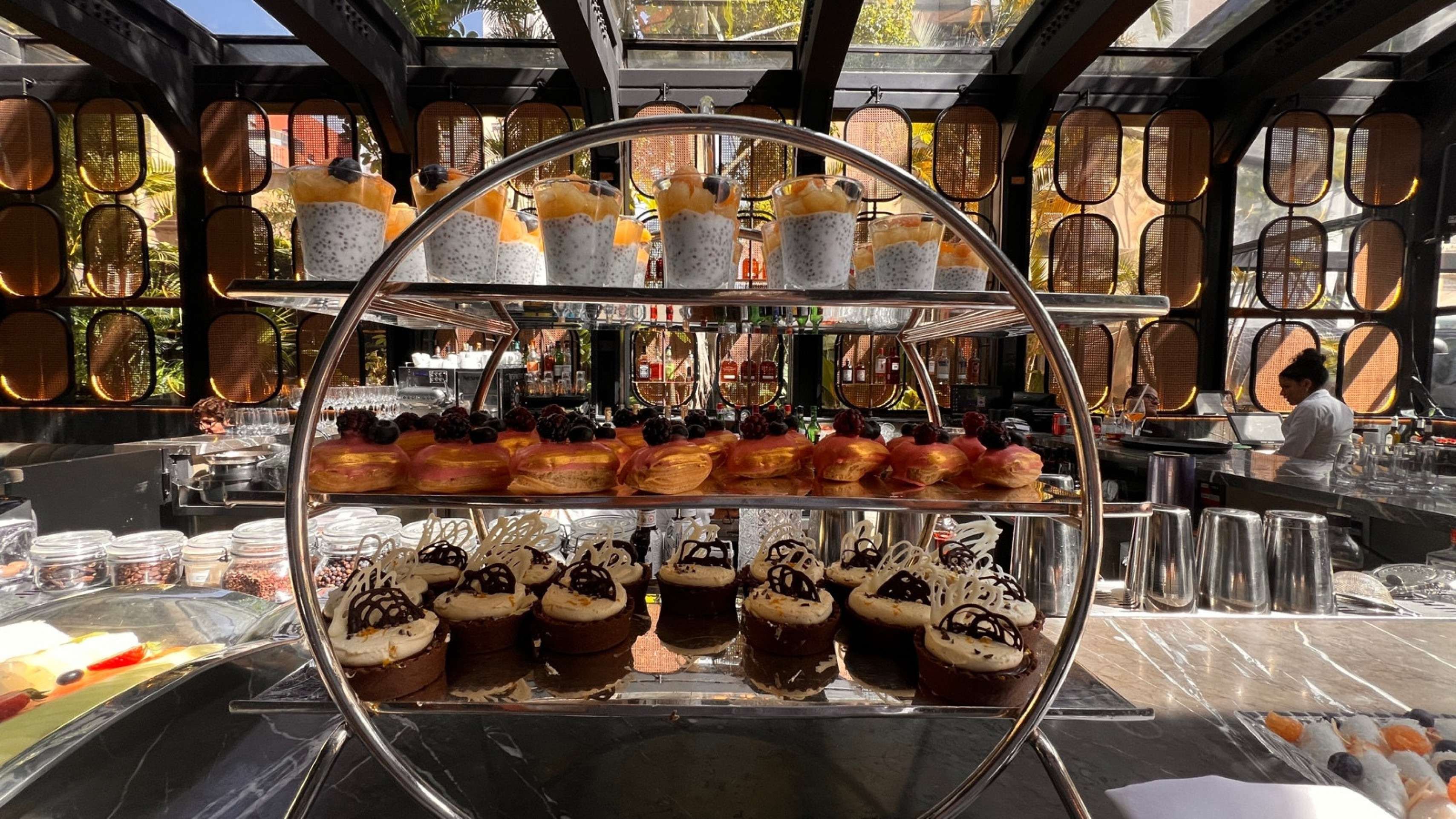 Do Must ao Seen: Tivoli São Paulo leva o hóspede do café da manhã à badalada noite no rooftop com vista icônica da cidade