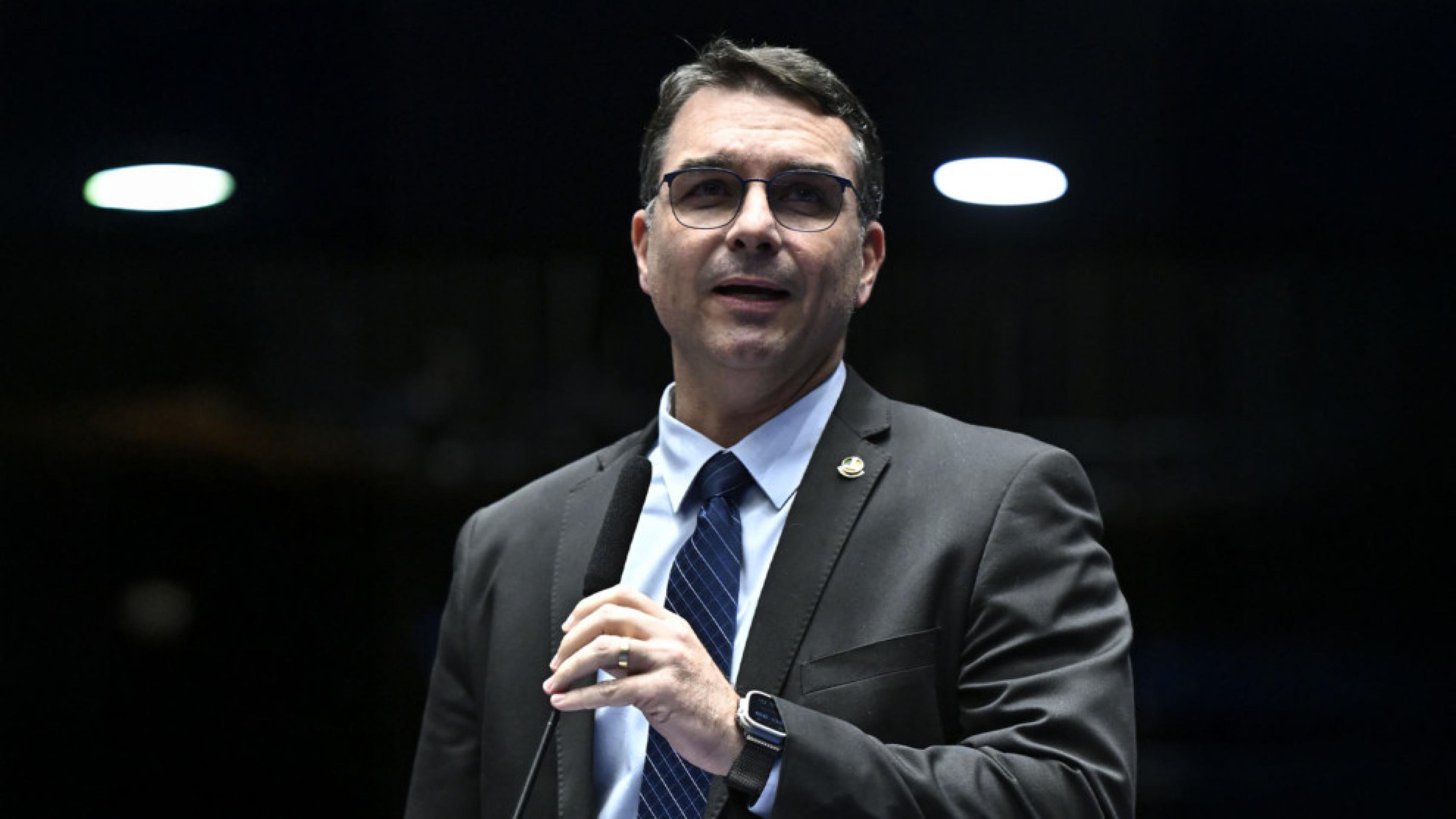Oposição tenta culpar Moraes por assalto a ex-sogros de Bolsonaro - Platobr Politica