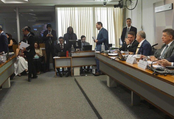 Ed Alves CB/DA Press