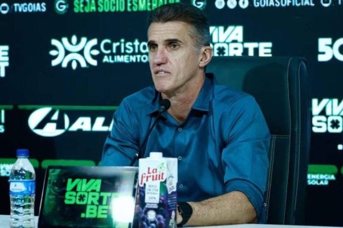 Técnico Vagner Mancini recusa oferta do Vitória e permanece no Goiás na Série B - (crédito: Foto: Rosiron Rodrigues/GEC) Técnico Vagner Mancini recusa oferta do Vitória e permanece no Goiás na Série B - (crédito: Foto: Rosiron Rodrigues/GEC)
