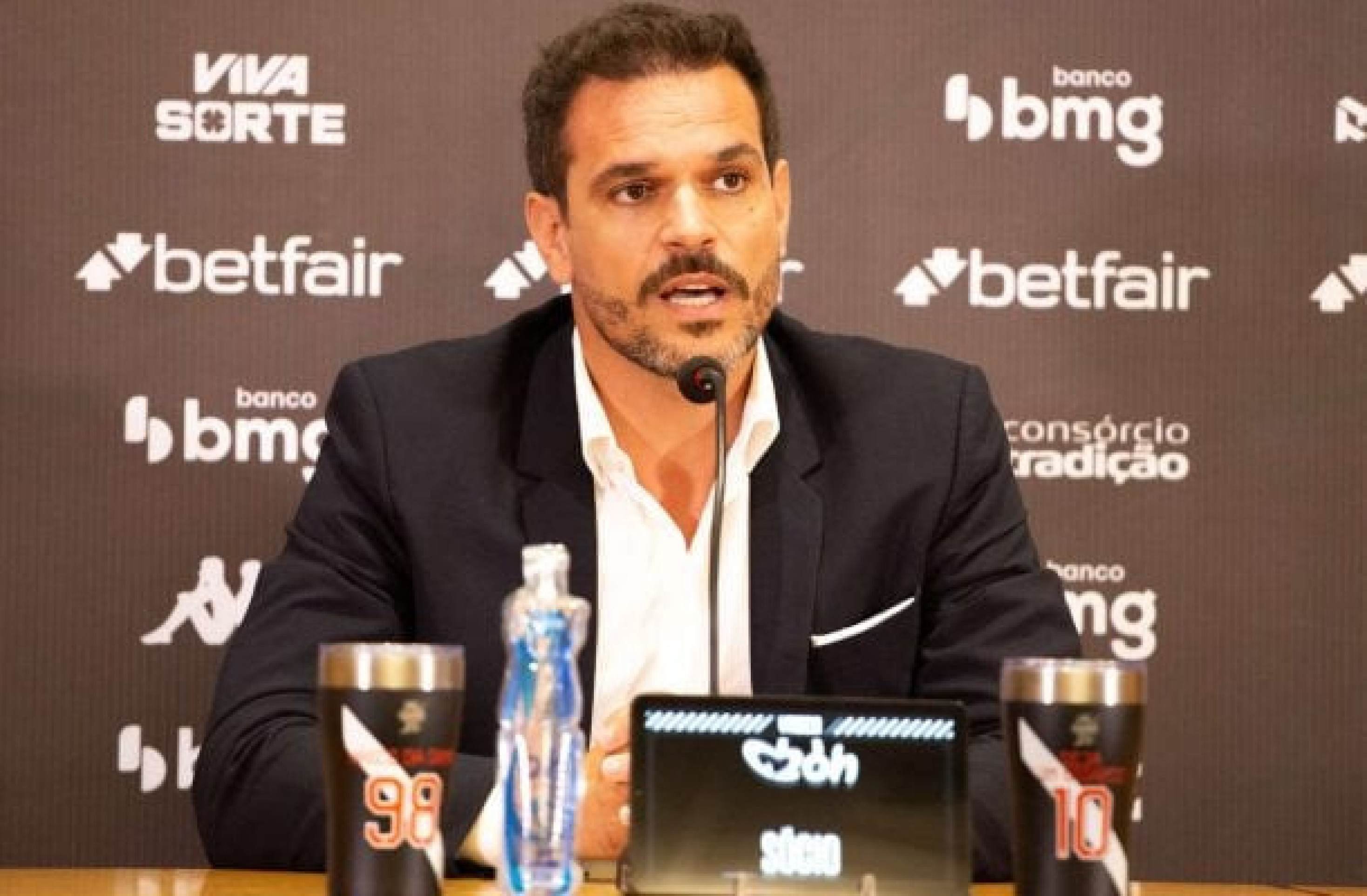 Admar Lopes nega saída de Rayan do Vasco