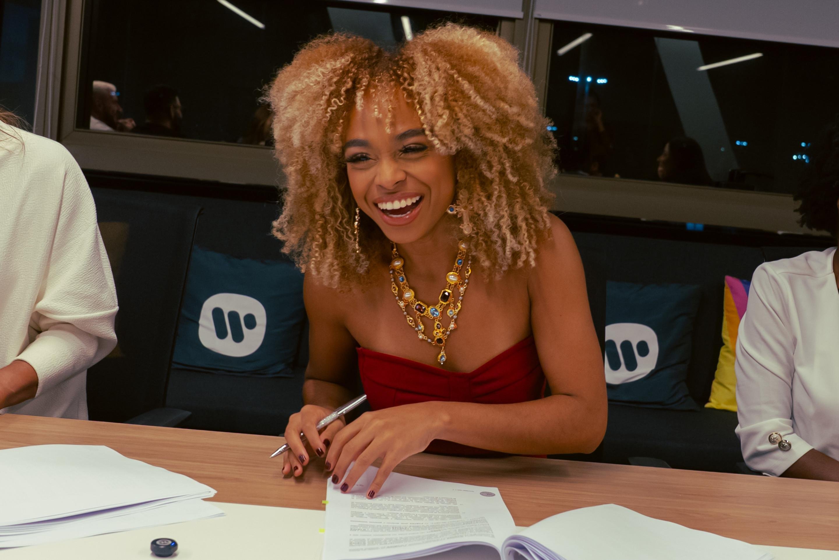 Nos vídeos do YouTube, descobriu o impacto da mistura e passou a investir nesse caminho 