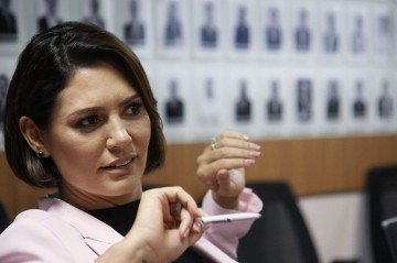Postagem exaltou gestão de Michelle. Ex-primeira-dama deixou o PL mulher após crise com o senador e presidenciável Flávio Bolsonaro (PL-RJ) - (crédito: Beto Barata) Postagem exaltou gestão de Michelle. Ex-primeira-dama deixou o PL mulher após crise com o senador e presidenciável Flávio Bolsonaro (PL-RJ) - (crédito: Beto Barata)