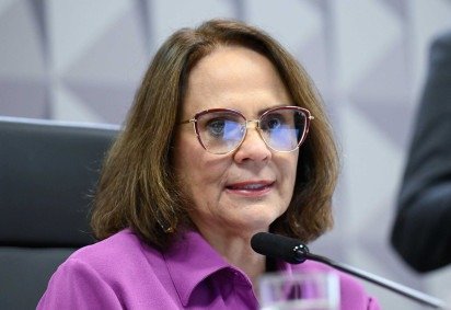  CDH - Comissão de Direitos Humanos e Legislação Participativa
Comissão de Direitos Humanos e Legislação Participativa (CDH) realiza reunião deliberativa com 16 itens. Entre eles, o PL 715/2019, que estabelece a prioridade de atendimento no serviço de assistência psicológica e social e a preferência no atendimento para a realização de cirurgia plástica reparadora, no âmbito do Sistema Único de Saúde (SUS), para a mulher vítima de agressão da qual resulte dano à sua integridade física ou estética.

 

À mesa, presidente da CDH, senadora Damares Alves (Republicanos-DF) conduz reunião.

 
       -  (crédito:  Andressa Anholete/Agência Senad)