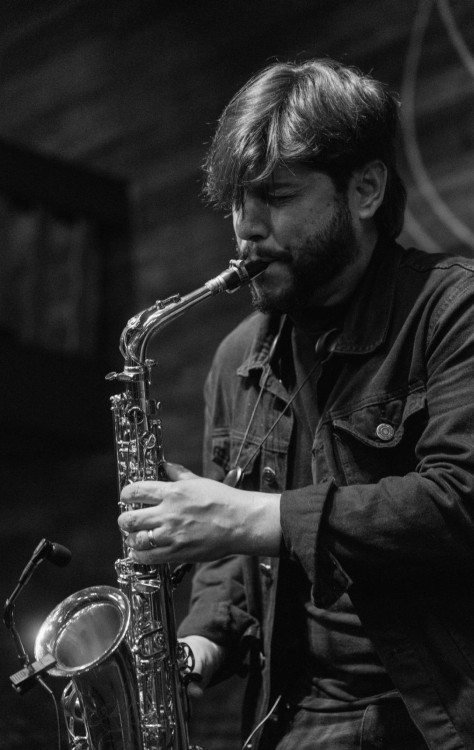 Apresentação contará com participação especial de Lúcio Valente no sax e vocal