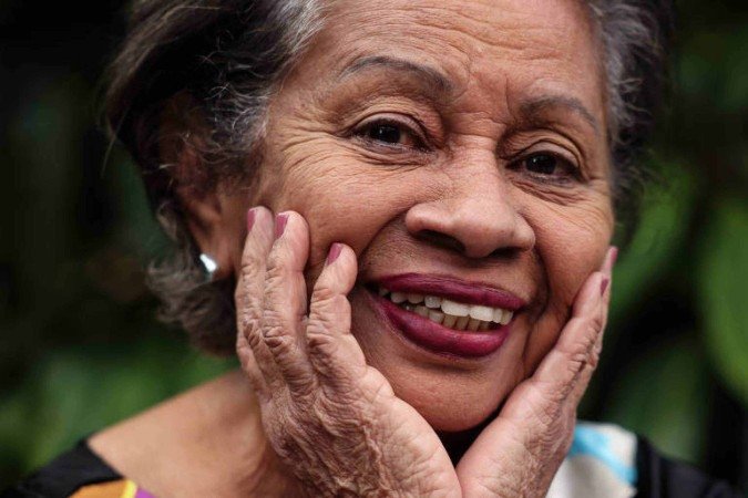 Autora Verenilde Pereiora estará na Livraria do Chico nesta quarta-feira (27/8) para relançamento de livro - (crédito: Divulgação) Autora Verenilde Pereiora estará na Livraria do Chico nesta quarta-feira (27/8) para relançamento de livro - (crédito: Divulgação)