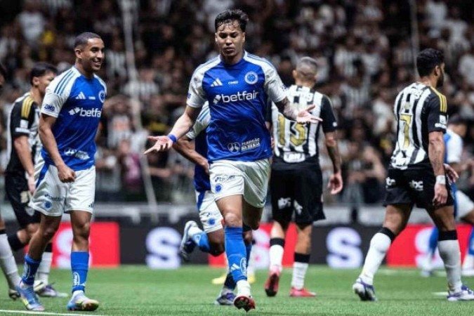 Artilheiro fez o segundo gol da Raposa na casa do rival - (crédito: Foto: Gustavo Aleixo / Cruzeiro) Artilheiro fez o segundo gol da Raposa na casa do rival - (crédito: Foto: Gustavo Aleixo / Cruzeiro)