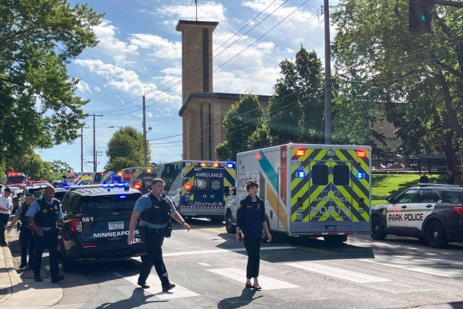 O ataque acontece e meio a uma série de denúncias e notícias falsas sobre ataques a universidades no país - (crédito: Tom BAKER / AFP) O ataque acontece e meio a uma série de denúncias e notícias falsas sobre ataques a universidades no país - (crédito: Tom BAKER / AFP)