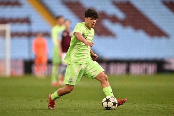 Jan Virgili em ação com a camisa do Barcelona na última temporada - (crédito: Foto: Dan Mullan/Getty Images) Jan Virgili em ação com a camisa do Barcelona na última temporada - (crédito: Foto: Dan Mullan/Getty Images)