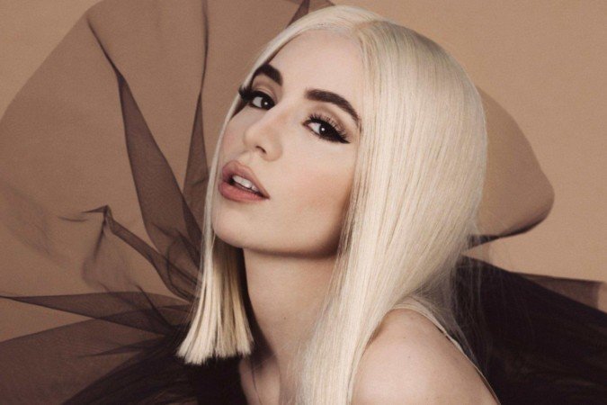 Ava Max revela drama pessoal - (crédito: TMJBrazil) Ava Max revela drama pessoal - (crédito: TMJBrazil)