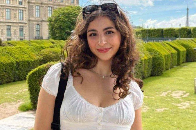 Hayley Brown acredita que fazer o botox preventivo ajuda pessoas a evitar cirurgias mais invasivas no futuro -  (crédito: Hayley Brown)