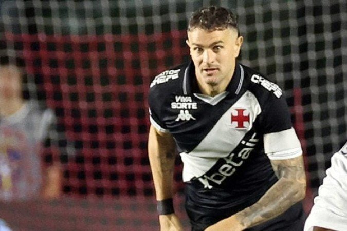 VEGETTI - Como sempre, demonstrou muita vontade e determinação para criar. Mas sem muito sucesso. NOTA 5.0 - Foto: Vitor Silva/Botafogo.