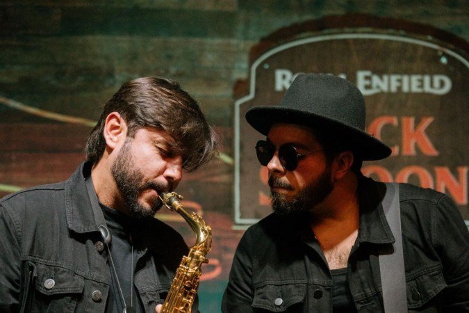 Grupo cria performances intensas e cheias de personalidade