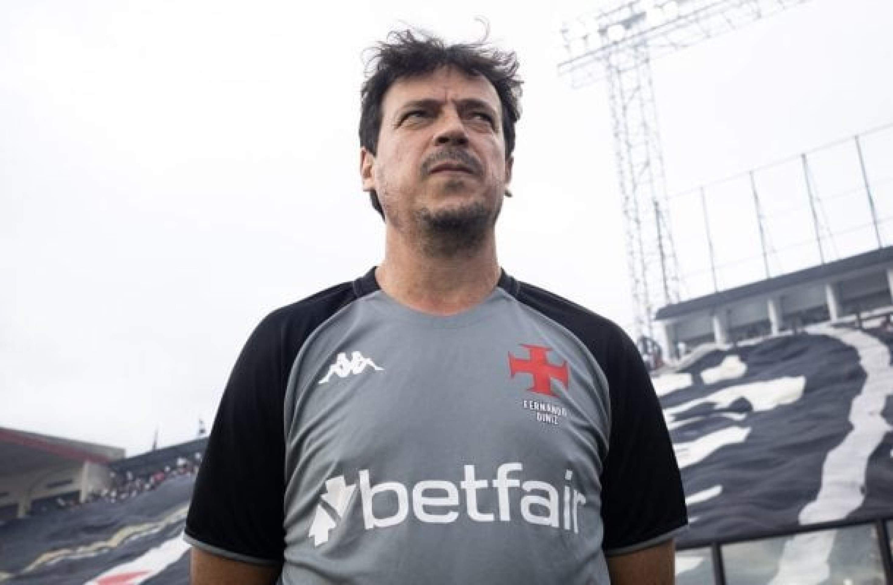 Fernando Diniz encara sequência decisiva no Vasco