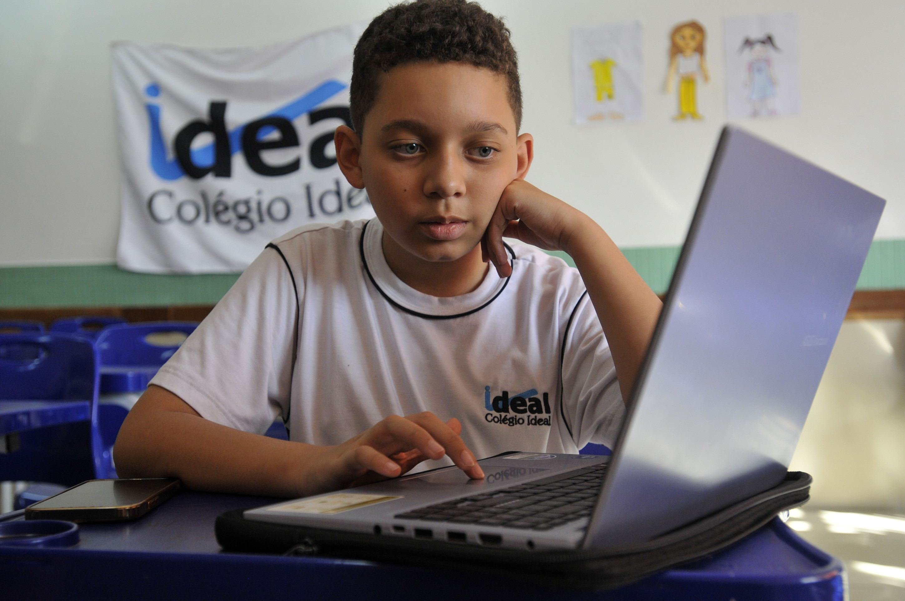  27/08/2025. Crédito: Minervino Júnior/CB/D.A Press. Brasil.  Brasilia - DF. Aluno superdotado Rafael Kessler que criou um fórmula de matemática e foi homenageado na Câmara Legislaiva.