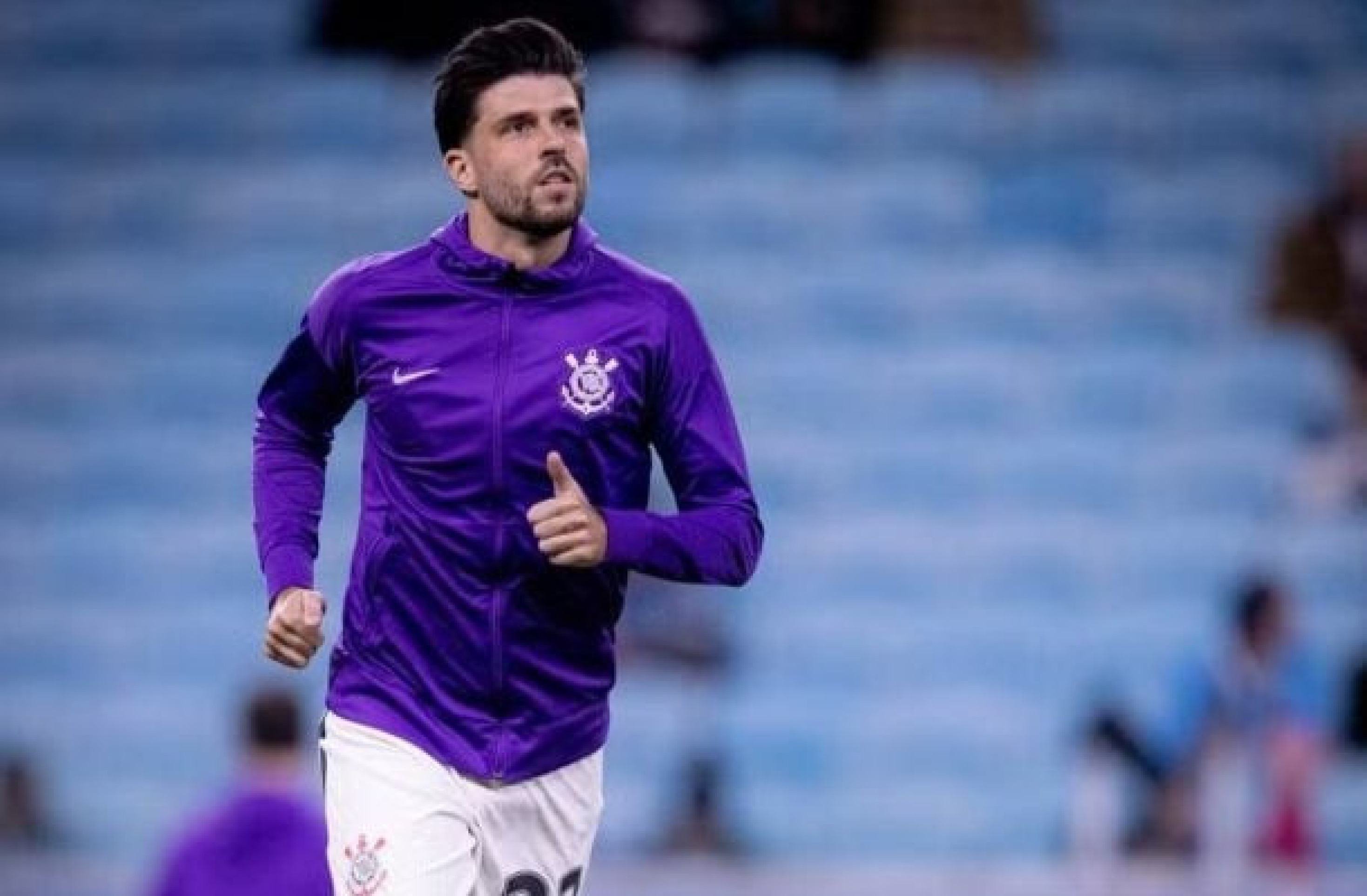 Héctor Hernández desabafa sobre afastamento e instabilidade no Corinthians