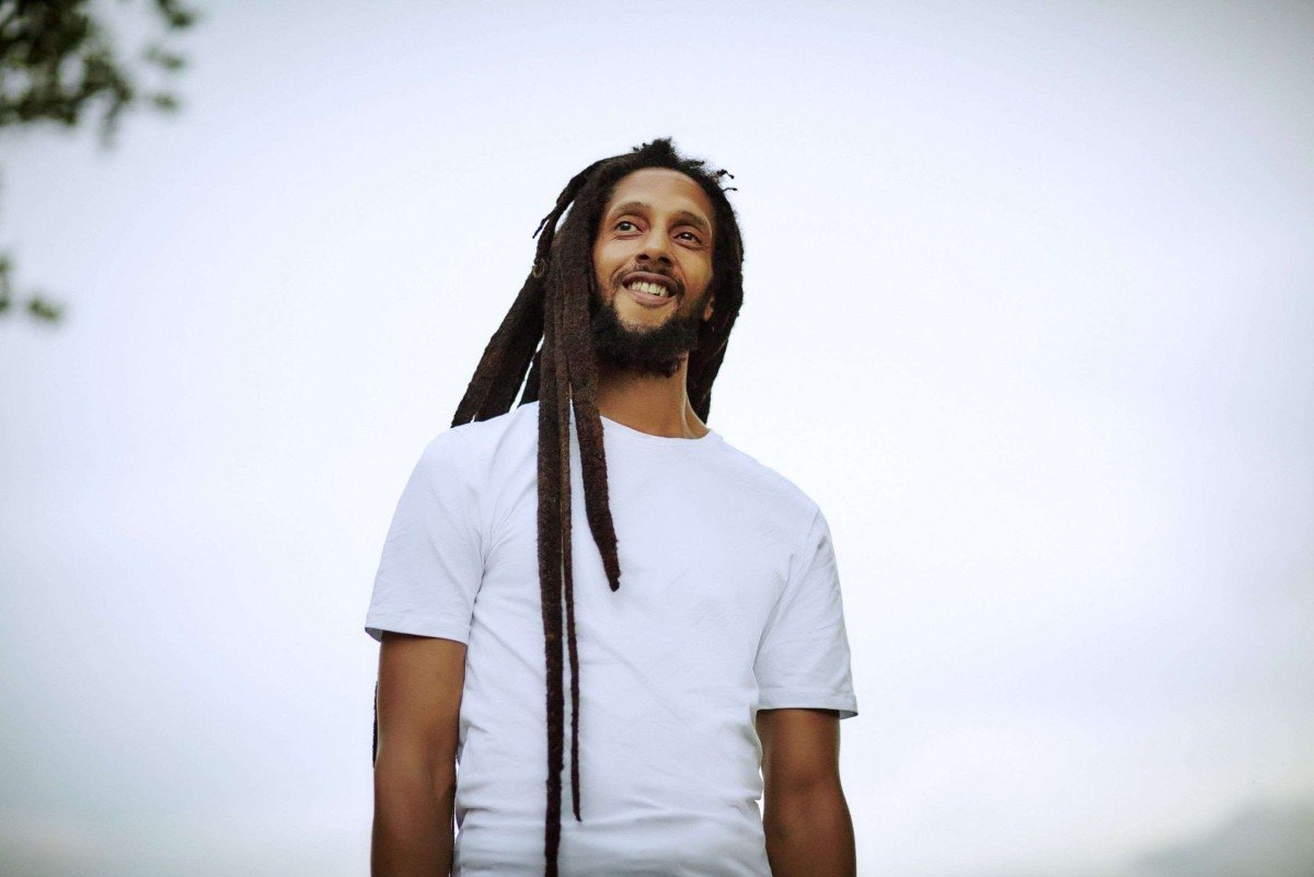1_julian-marley-press-shot--