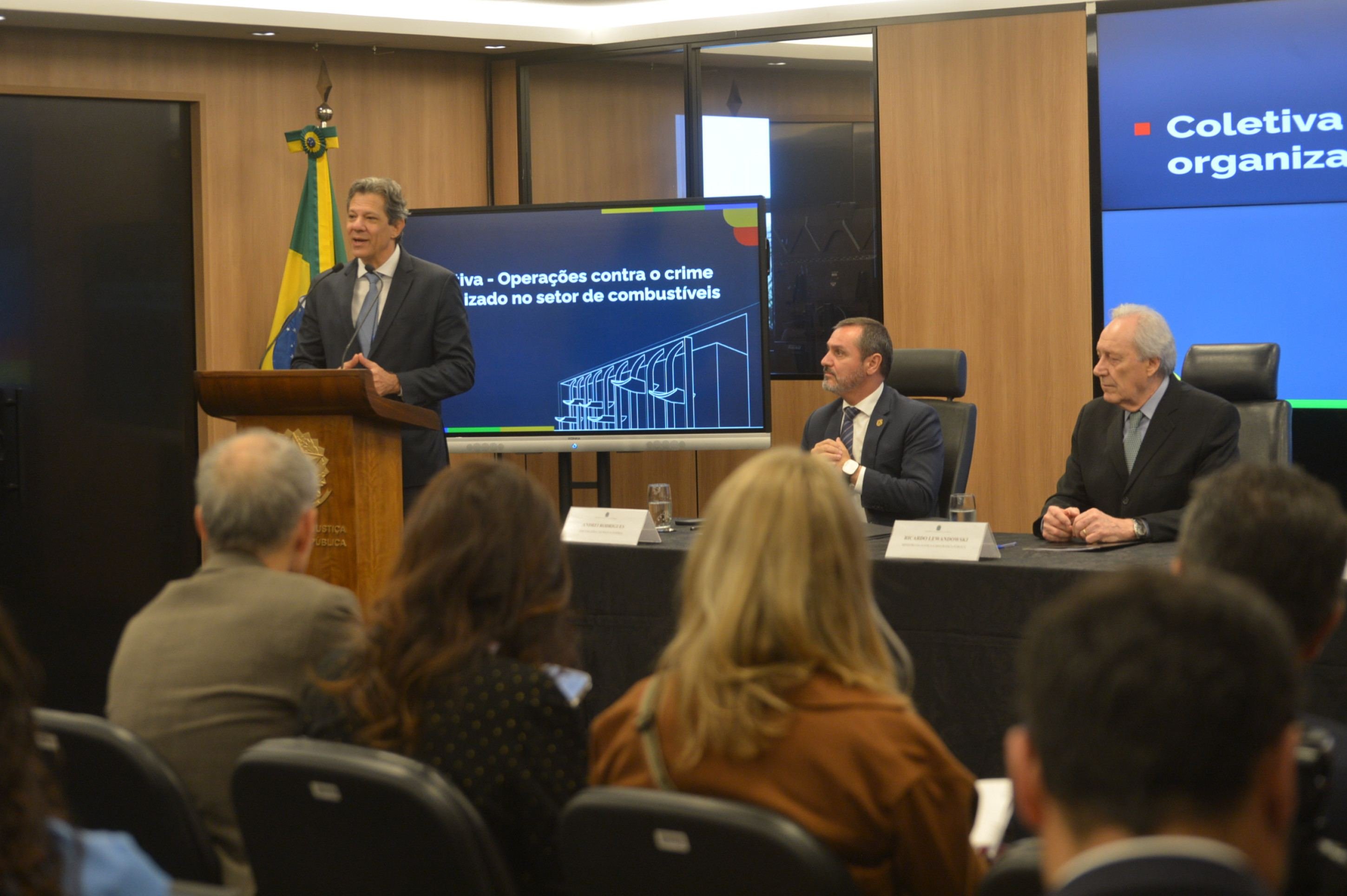 Investigação sobre lavagem de dinheiro do PCC mira a Av. Faria Lima