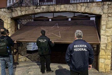 Segundo Polícia Federal, os suspeitos vendiam armas e equipamentos antidrones até para facções rivais  -  (crédito:  AFP)