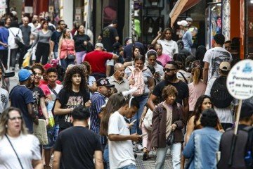 A projeção considera a contagem de pessoas até 1º de julho deste ano -  (crédito: Paulo Pinto/Agência Brasil)