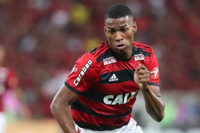 Jean Lucas em ação com a camisa do Flamengo -  (crédito: Foto: Gilvan de Souza /CRF)
