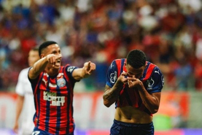 BAHIA â?? Mais uma vez mostrou toque de bola qualificado, principalmente com Jean Lucas e Everton Ribeiro, seus jogadores mais destacados, ao lado de Luciano Juba, que estÃ¡ em grande fase e fez o gol decisivo neste 1 a 0. NOTA 7,0  Foto: LetÃ­cia Martins / EC Bahia