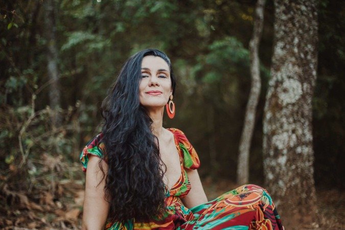 Fernanda Cabral homenageia Rosa Passos no show Fernanda Cabral homenageia Rosa Passos no show